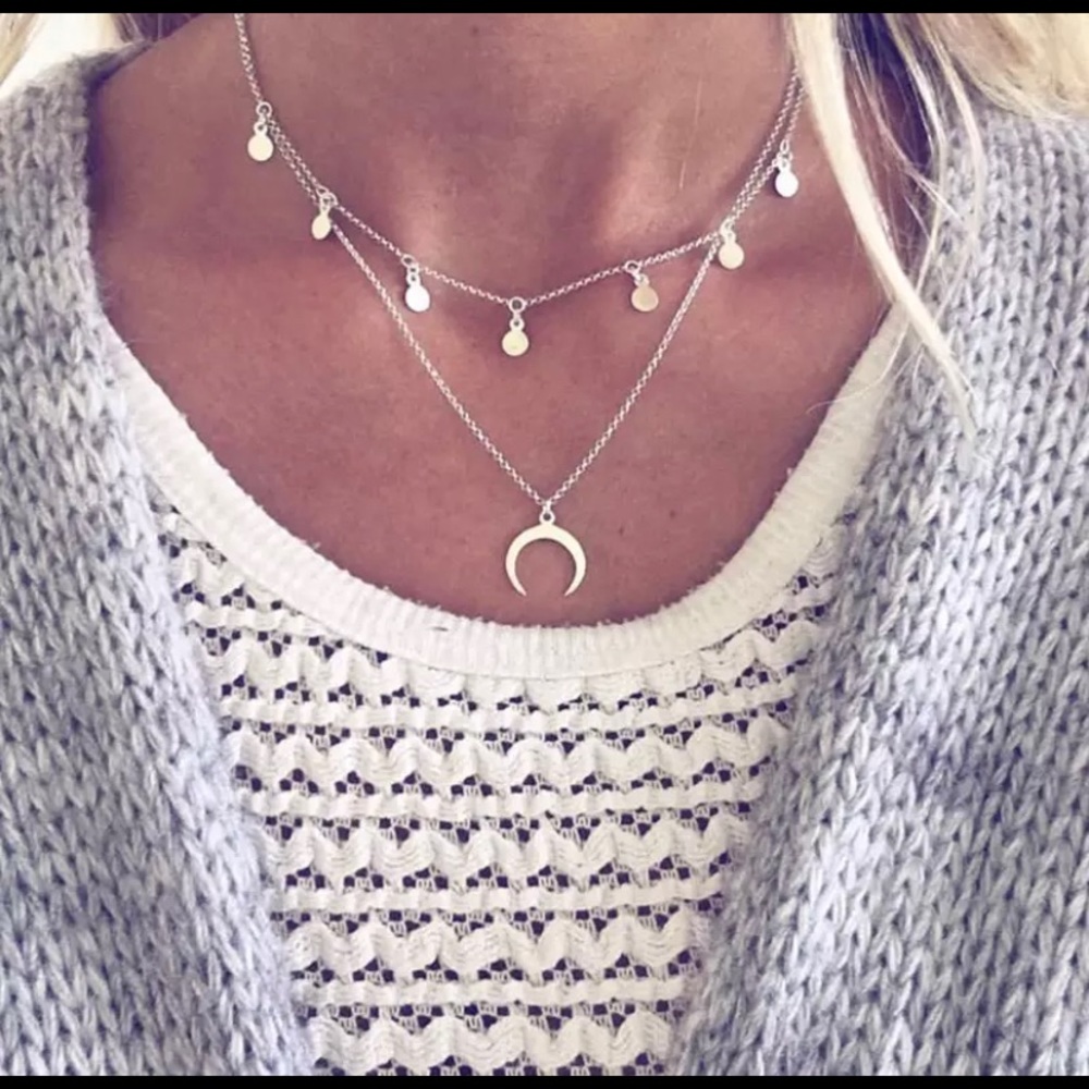 Round Sequins Moon Horn Multi-layer Necklace